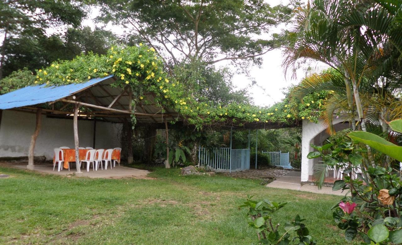 Centro Recreacional Villa Clarita ريفيرا المظهر الخارجي الصورة